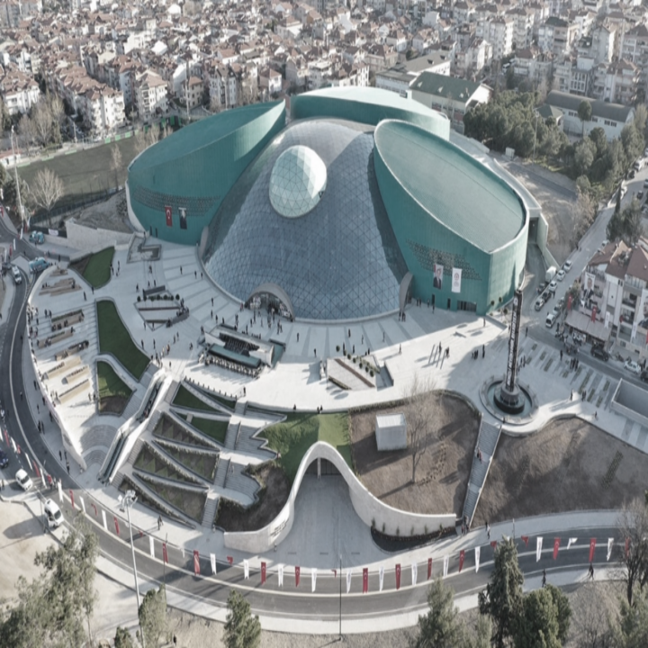 Nihat Zeybekçi Kongre ve Kültür Merkezi